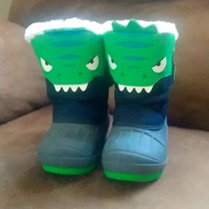 Kids boots size 7